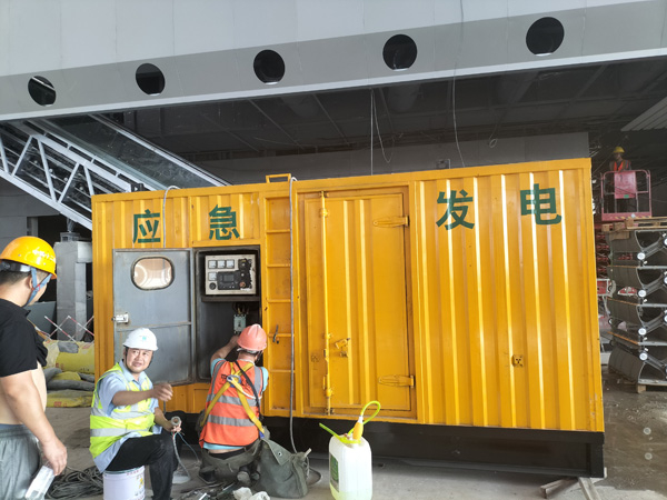 云浮怎样判断空气滤清器是否需要更换？